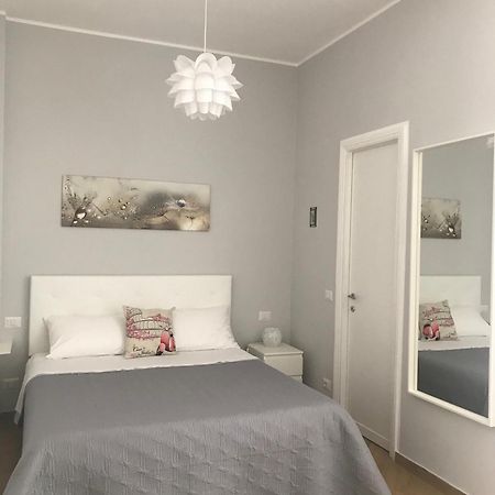 Lovely Little Apartment In Via Aurelia Roma Exterior foto