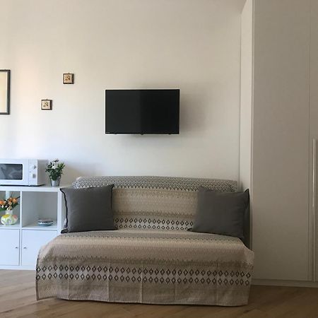 Lovely Little Apartment In Via Aurelia Roma Exterior foto